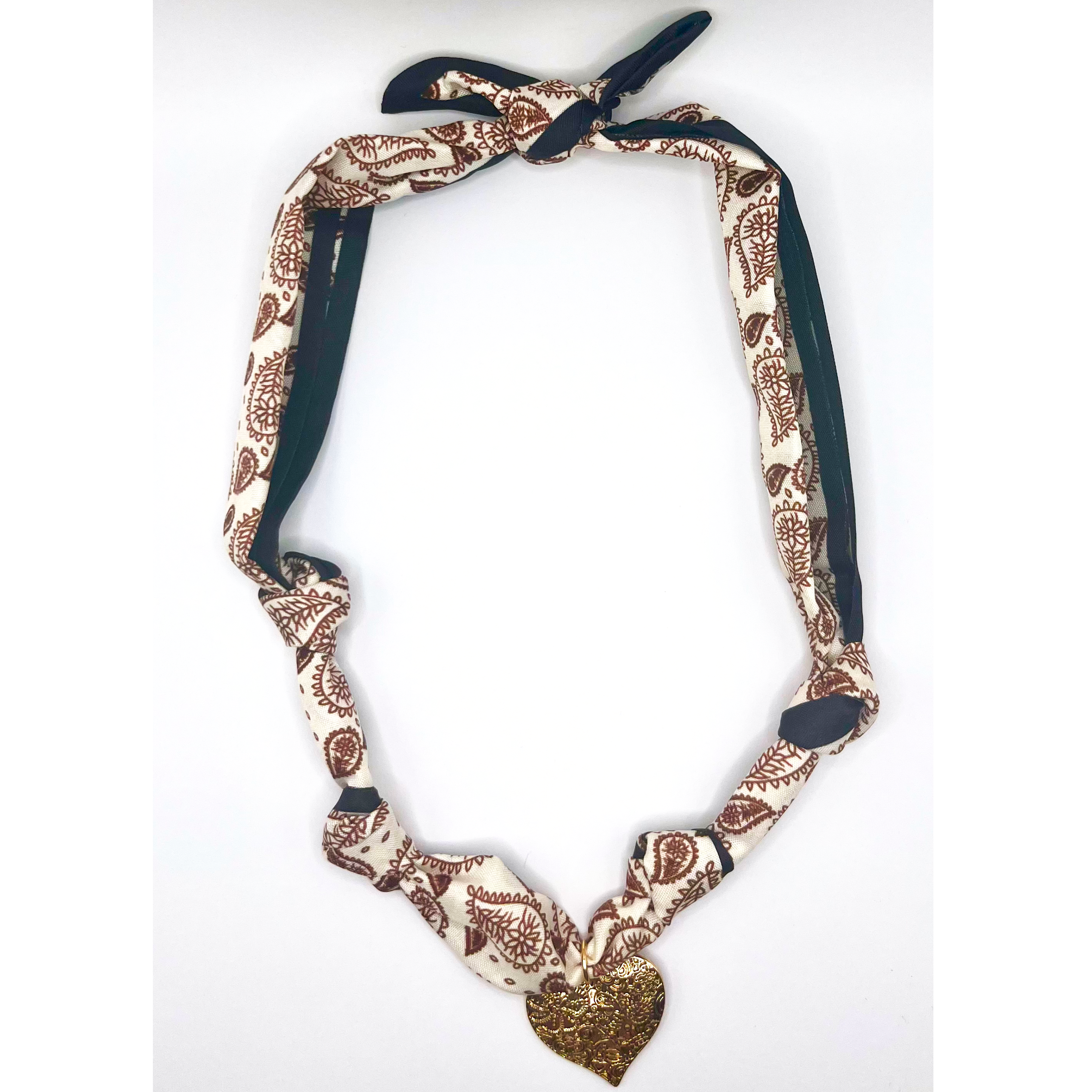 Heart in Knots Scarf Necklace